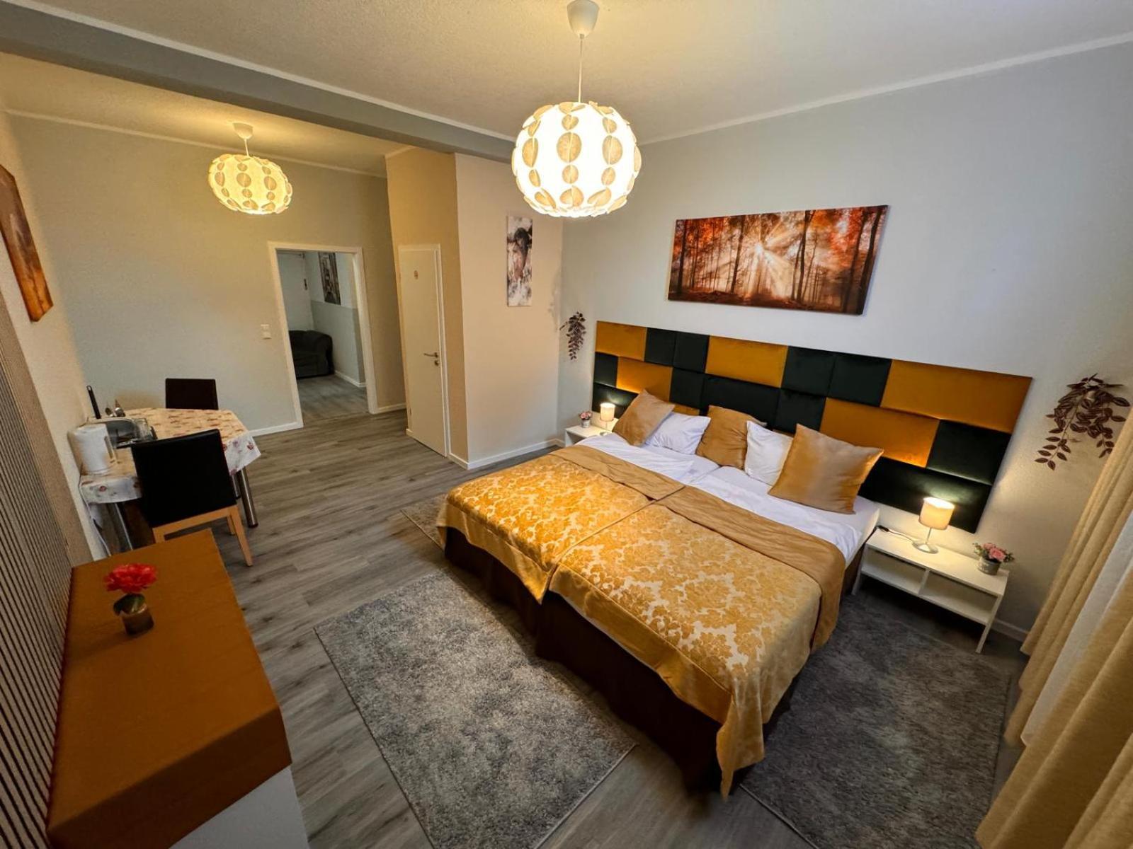F-F Haus Monteuren Unterkunft Neuhausen auf den Fildern Kültér fotó