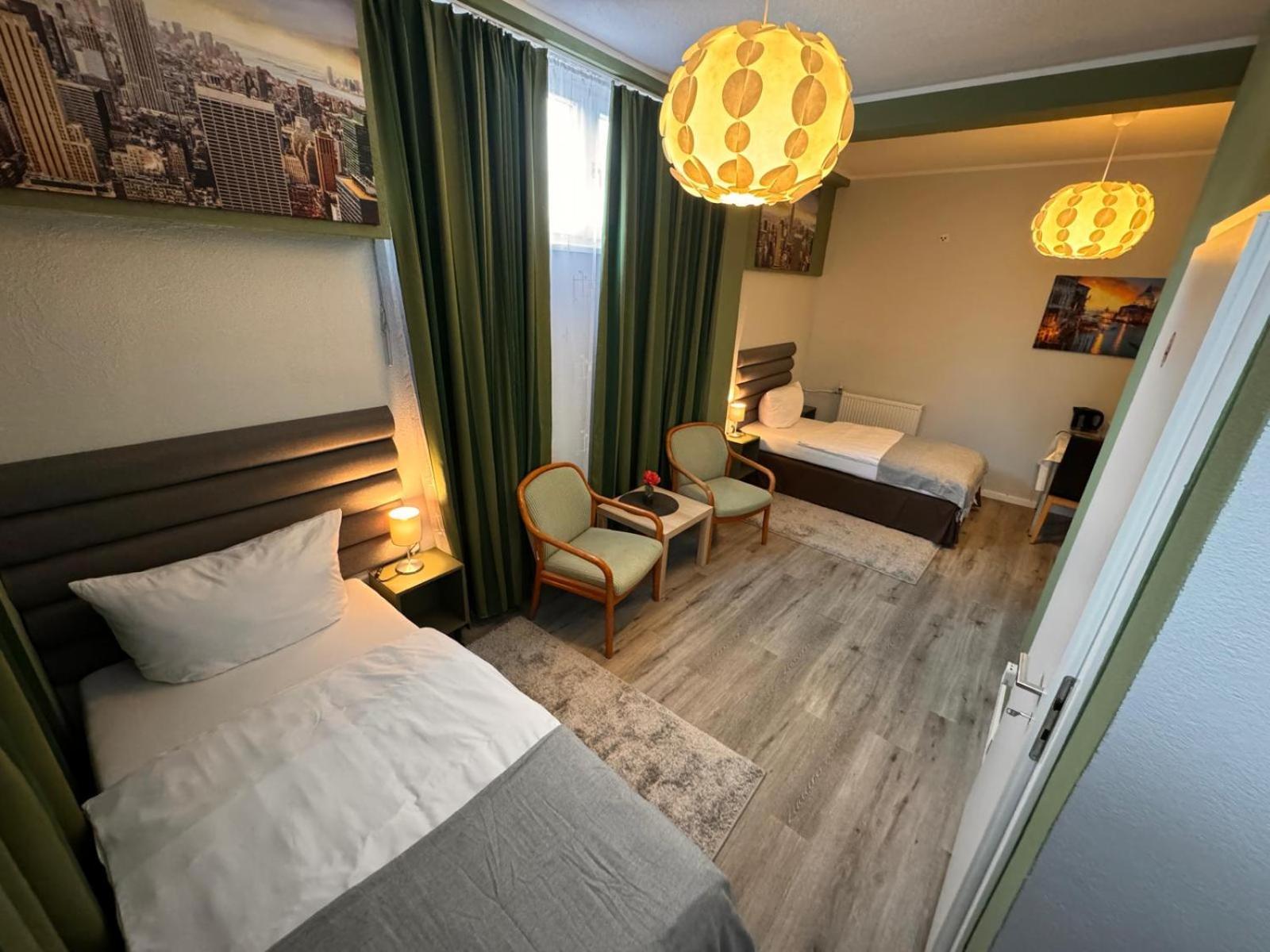 F-F Haus Monteuren Unterkunft Neuhausen auf den Fildern Kültér fotó