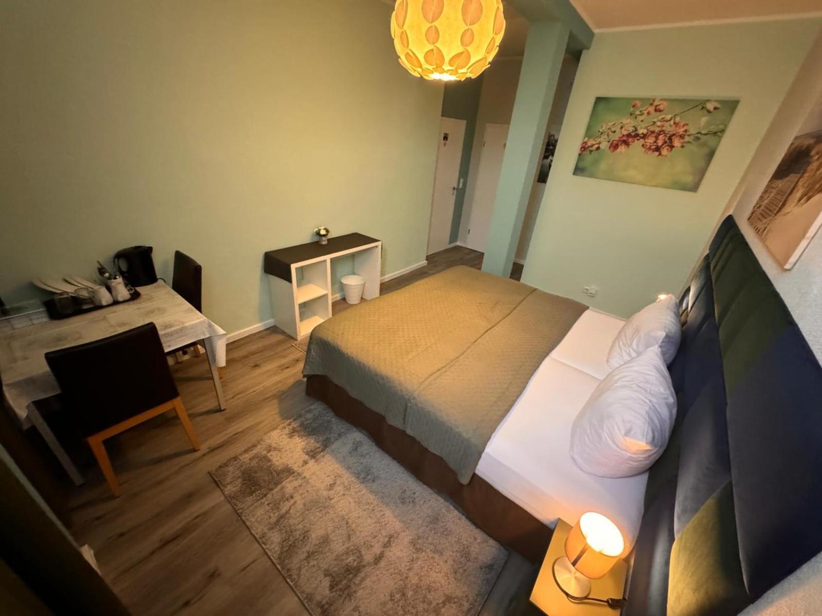 F-F Haus Monteuren Unterkunft Neuhausen auf den Fildern Kültér fotó